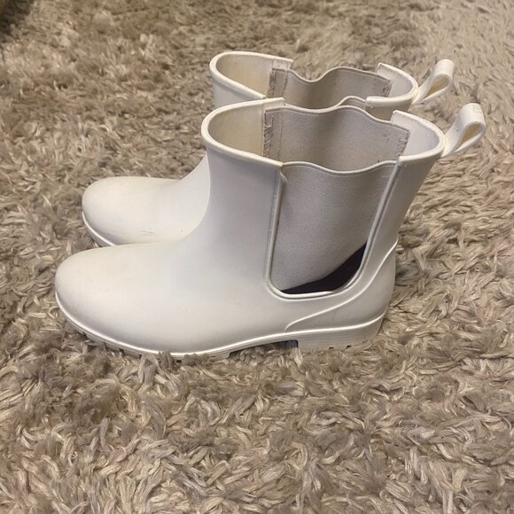 Chelsea Rainboots - Picture 7 of 9